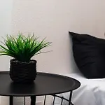 Citycenter Apartment With Parking